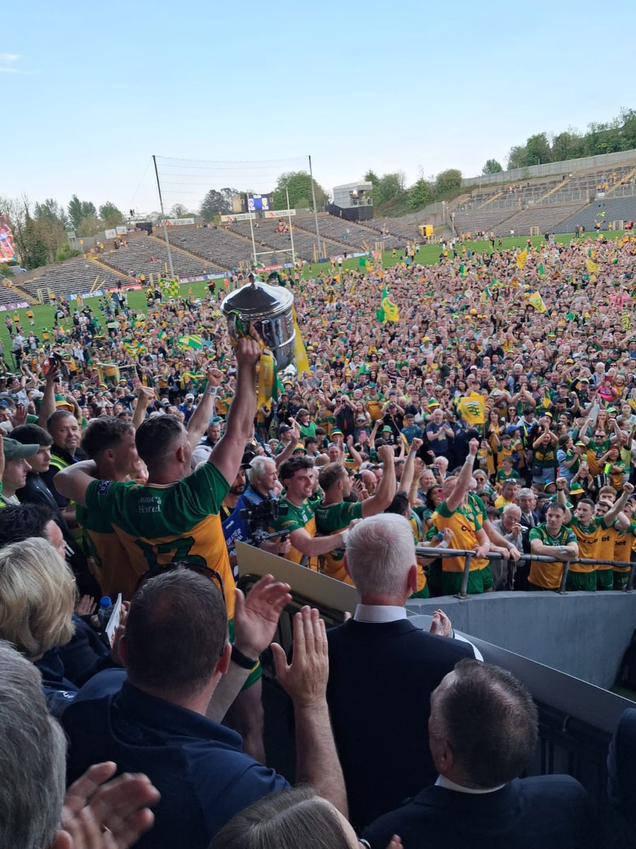pomuirigh's tweet image. A game for the ages! What a performance by Michael Murphy! Could meet again in All Ireland final! 🟢🟡