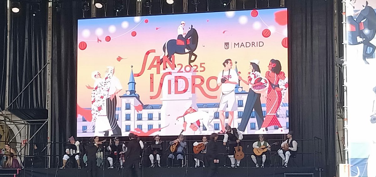 AragonMadrid's tweet photo. Compartimos algunas imágenes de la magnífica y exitosa actuación que, un año más, el Grupo de Jota de la Casa de Aragón Madrid ha realizado está mañana en el Homenaje a San Isidro de las Casas Regionales.
(Sigue) https://t.co/sXayr7QD93