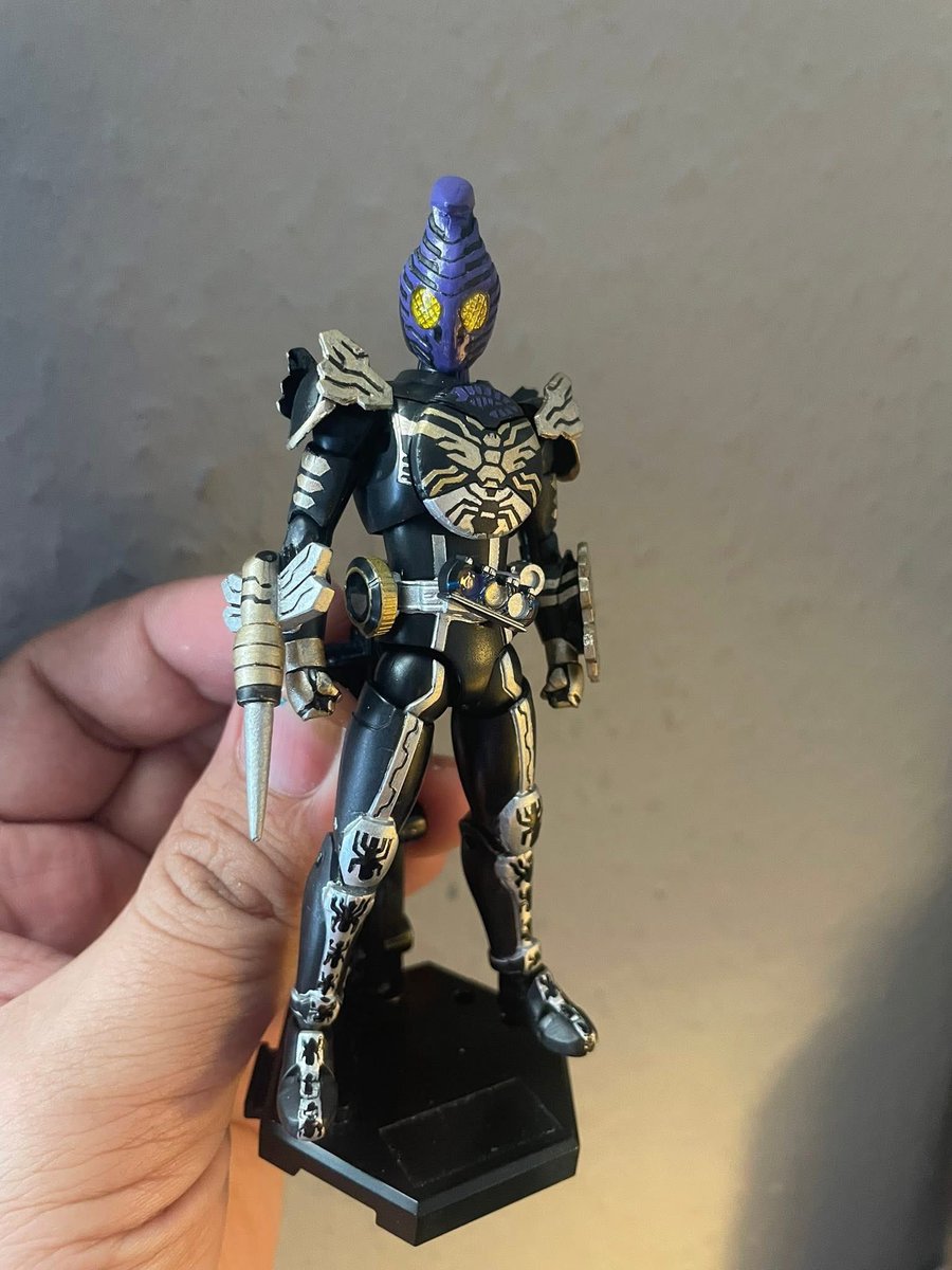bebenno's tweet photo. This custom by Nu Graha is SiCk

Nailed it

 #custom #t_shf  #toypops3  #kamenrider #仮面ライダー  #shokugan  #shodo #shodovs #shodox #bandai #bandaicandytoy https://t.co/DwvdNnrx6N
