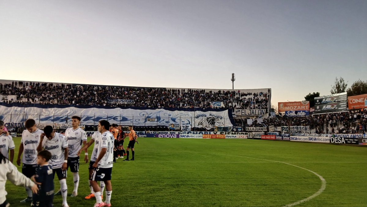 🤍🎶  Ellos no saben... lo que se siente...

#DaleQuilmes🇫🇮
