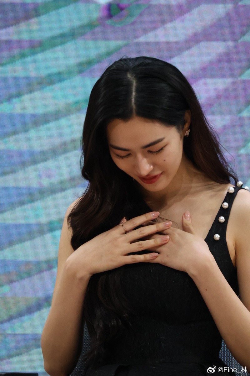 lingling_fans's tweet image. เมนชั่นให้ชื่นใจได้มั้ยคะว่าทุกคนยังอยู่กับผู้จัดการคนสวยด้วยกัน
LINGLING MANAGER KAFELAKU
#KafelakuCoffeexLingling