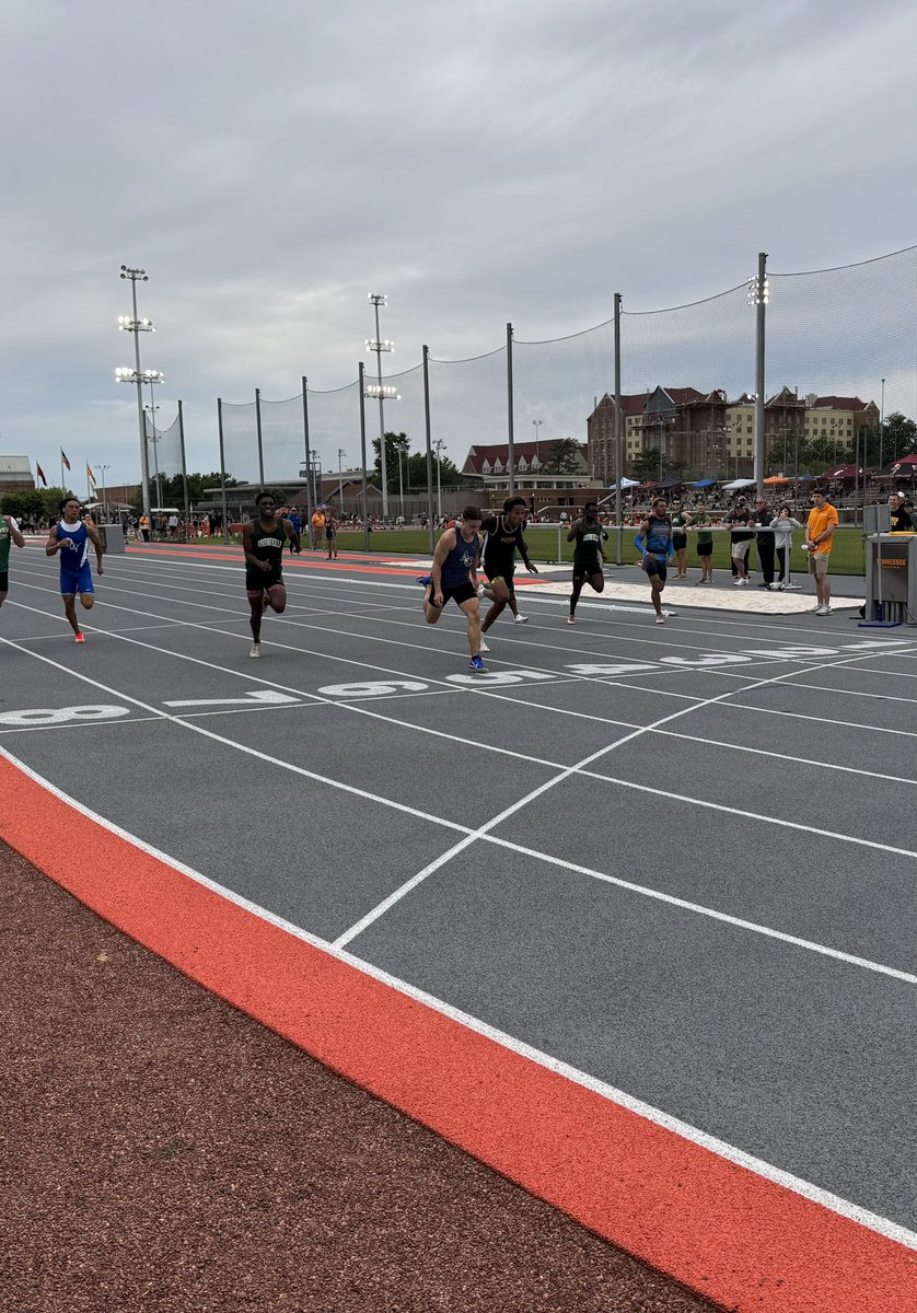 MaverickAD1's tweet image. We 👀ya @ACMav4Life @mavericks_xctf Waylon LaRue finishing first in that 100m and headed to STATE. #BULLRINGBUI25LT #MAVERICKMA25DE