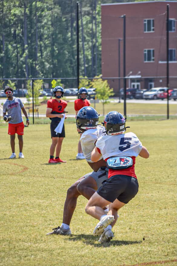 TheJaydenButler's tweet photo. Spring ball week 1✅
Threat on any side of the ball
#stillunderrated https://t.co/z0pr4eJ3Ry