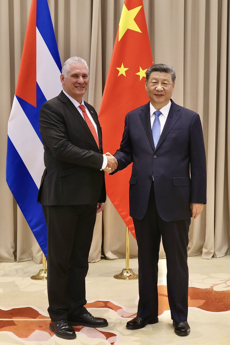 Presidencia Cuba 🇨🇺 (@presidenciacuba) on Twitter photo 🇨🇺🤝🇨🇳| “La amistad entre #Cuba y #China es de hierro”, afirmó el presidente Xi Jinping, al reunirse en Moscú con el Presidente <a href="/DiazCanelB/">Miguel Díaz-Canel Bermúdez</a>, poco después de concluido el desfile militar con motivo de los 80 años de la victoria contra el fascismo.
🔗| presidencia.gob.cu/es/noticias/xi… 🇨🇺🤝🇨🇳| “La amistad entre #Cuba y #China es de hierro”, afirmó el presidente Xi Jinping, al reunirse en Moscú con el Presidente <a href="/DiazCanelB/">Miguel Díaz-Canel Bermúdez</a>, poco después de concluido el desfile militar con motivo de los 80 años de la victoria contra el fascismo.
🔗| presidencia.gob.cu/es/noticias/xi…