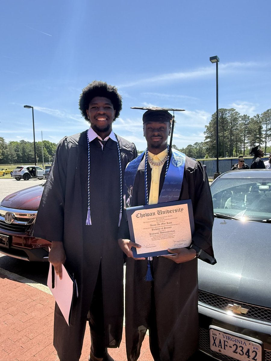 DDCCStormMBB's tweet image. Congratulations to Former Storm players Keith Reese Jr. and Aaron Ross! They have both received their Bachelor’s degree from Chowan University.
#knowledgeispower #jucoproduct #studentathlete