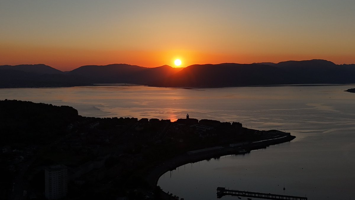 Mark Gardnerπ΄σ §σ ’σ ³σ £σ ΄σ ΏπͺπΊπΊπ¦ (@mjgardner73) on Twitter photo Sunset chasing but back home at #Gourock. <a href="/BBCScotWeather/">BBC Scotland Weather</a> <a href="/WindyWilson88/">Windy Wilson π</a> <a href="/ThePhotoHour/">#ThePhotoHour</a> <a href="/discinverclyde/">Discover Inverclyde</a> Sunset chasing but back home at #Gourock. <a href="/BBCScotWeather/">BBC Scotland Weather</a> <a href="/WindyWilson88/">Windy Wilson π</a> <a href="/ThePhotoHour/">#ThePhotoHour</a> <a href="/discinverclyde/">Discover Inverclyde</a>