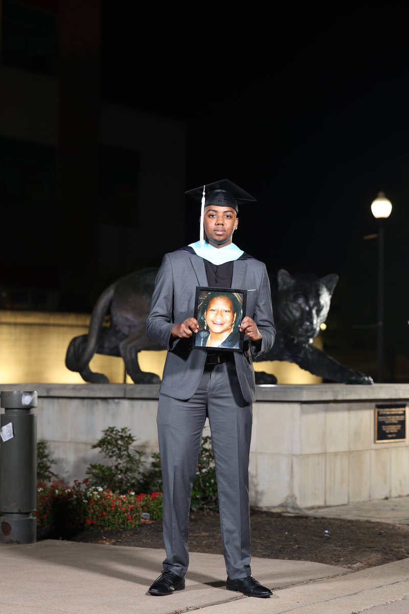 BalloutC__'s tweet image. Life Update: Mastered it! 🙏🏾🎓