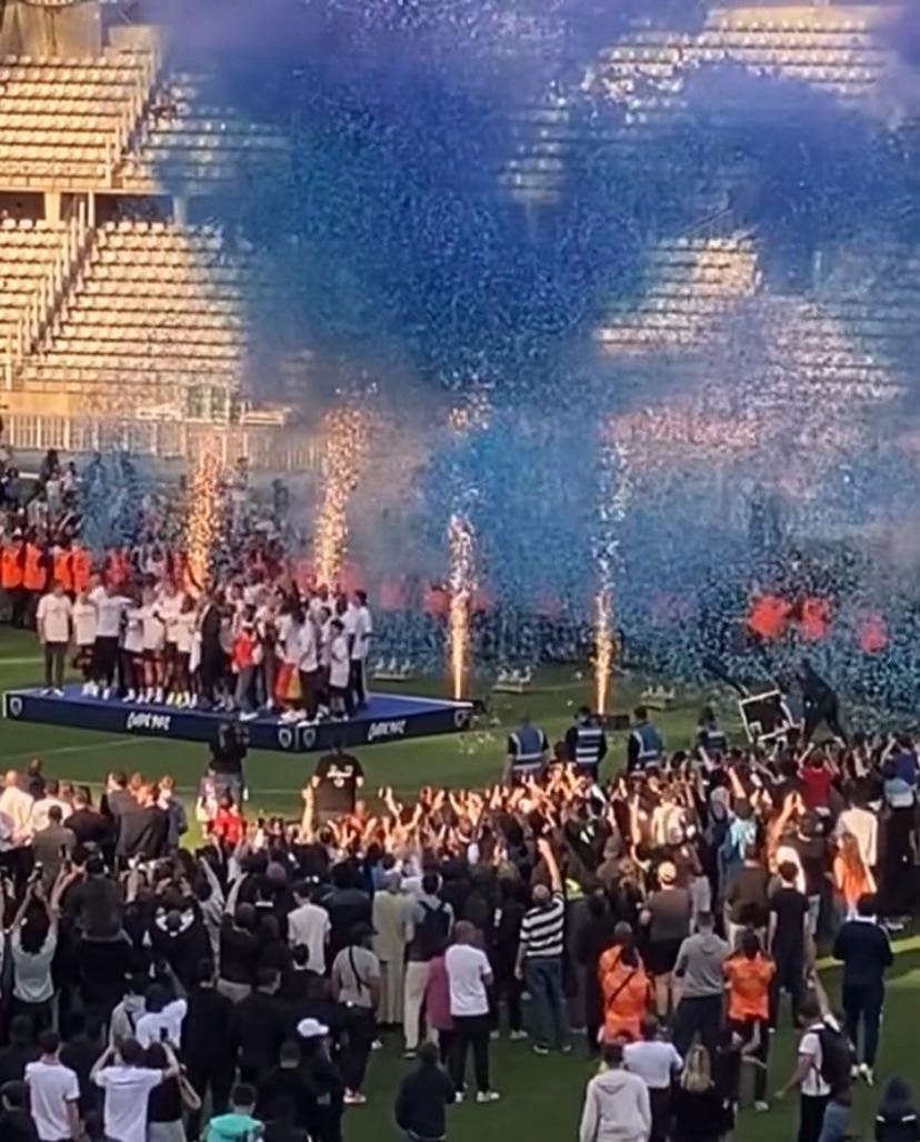 naad_kh's tweet photo. Quelle belle journée , je ne pouvais pas rêver mieux 💙
#HACOM
#PFCACA https://t.co/iN2FQLjIx6