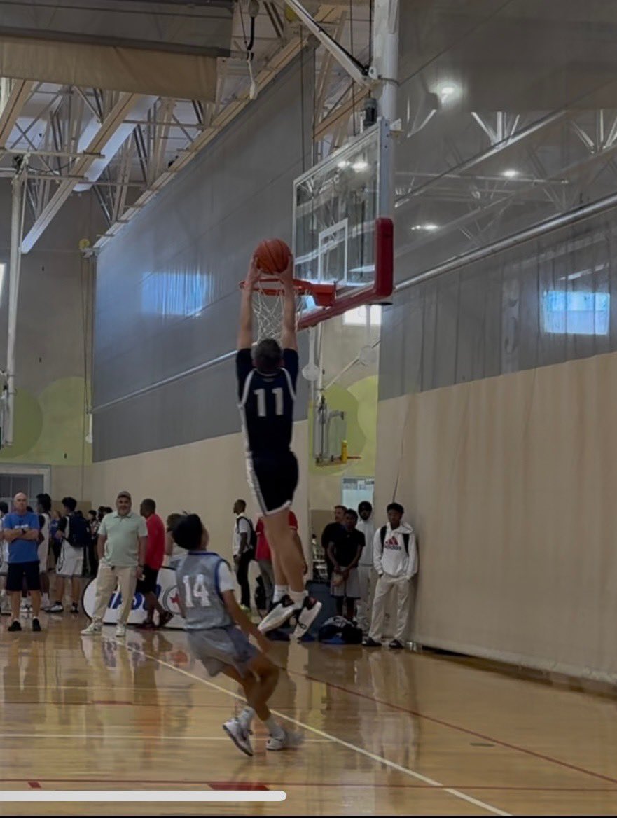 2028Thompson's tweet photo. 2 dunks today and @hatcherhoop is 2-0 at @TexasHoopsGASO in San Antonio. 

@GASOBlue @GASOMass @GASOLyndon @GASOTim @jayfrye @MattChampionATX @CoachJDoan 
@LCS_MBasketball @hoopinsider @BallNonStop_ @CoachKen_Smith @TXTPShow https://t.co/Kbc4WpFU1N
