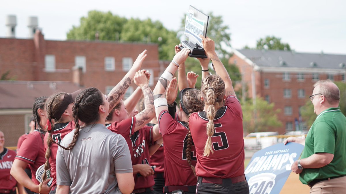 CHAMPIONS! Transylvania is headed to the NCAA National Tournament after claiming the 2025 Heartland Collegiate Athletic Conference Championship on Saturday. #FlyPios #TheHeartofD3
