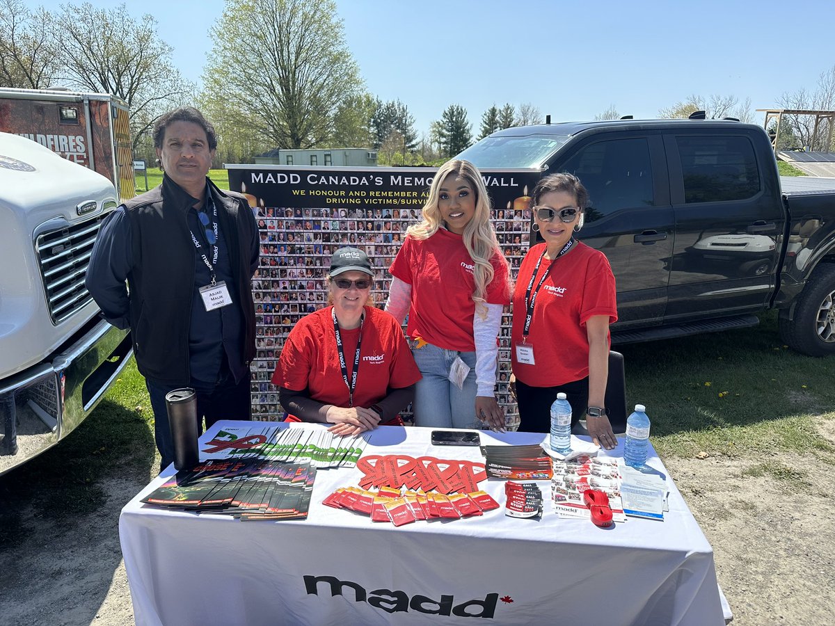 CYFS (@centralyorkfire) on Twitter photo We had a blast meeting so many people at the <a href="/YorkRegionGovt/">York Region</a> Emergency Preparedness and Police Week event!
Can’t wait for next year. ⛑️🚒🚓 We had a blast meeting so many people at the <a href="/YorkRegionGovt/">York Region</a> Emergency Preparedness and Police Week event!
Can’t wait for next year. ⛑️🚒🚓