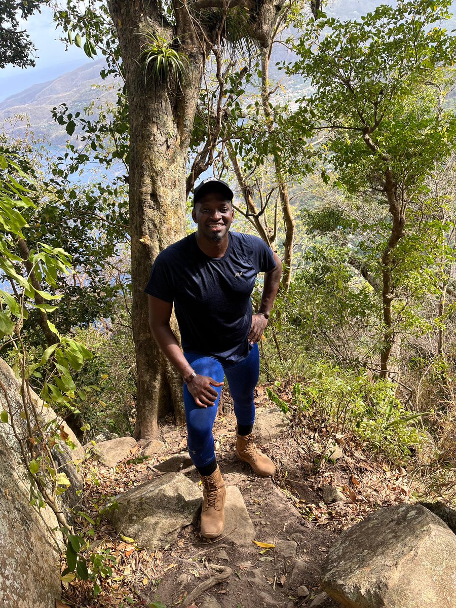 Last Sunday I attempted to climb to the top of #PetitPiton. After almost falling about 5 times, I decided to turn back at the halfway point. 🥲 I was ready for a hike - but not a climb❗️😅 Next time, I’ll do Gros Piton before attempting Petit Piton again. I’ll be back‼️#StLucia