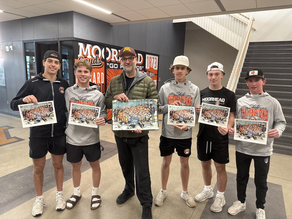 Dropped off a commissioned painting today for the Champs. <a href="/Spud_Hockey/">Spud Boys Hockey</a>