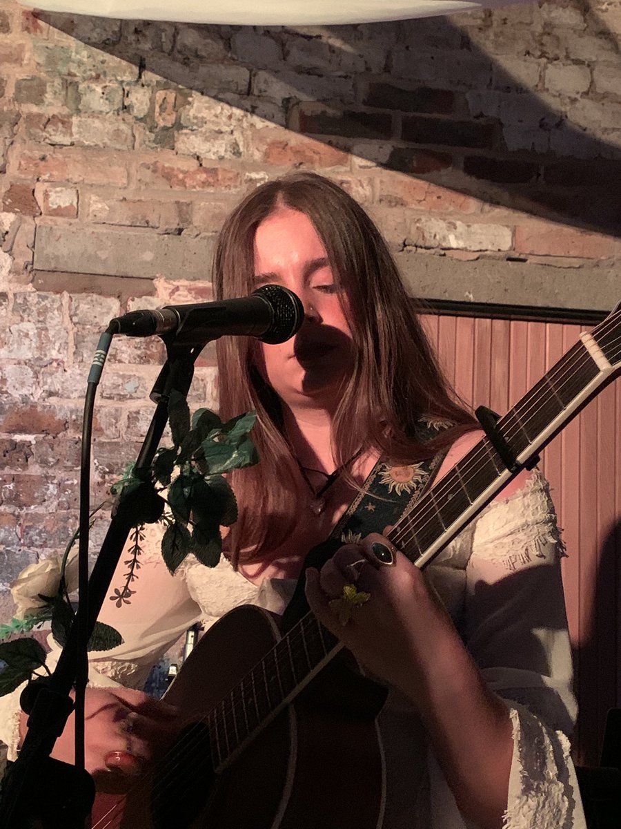 Angel girls first headline completed it mate &lt;3 <a href="/alex_apolline/">alex apolline</a> <a href="/alexapollinehq/">Alex's hq 🗝 is serenaded by self sabotage ♡</a>