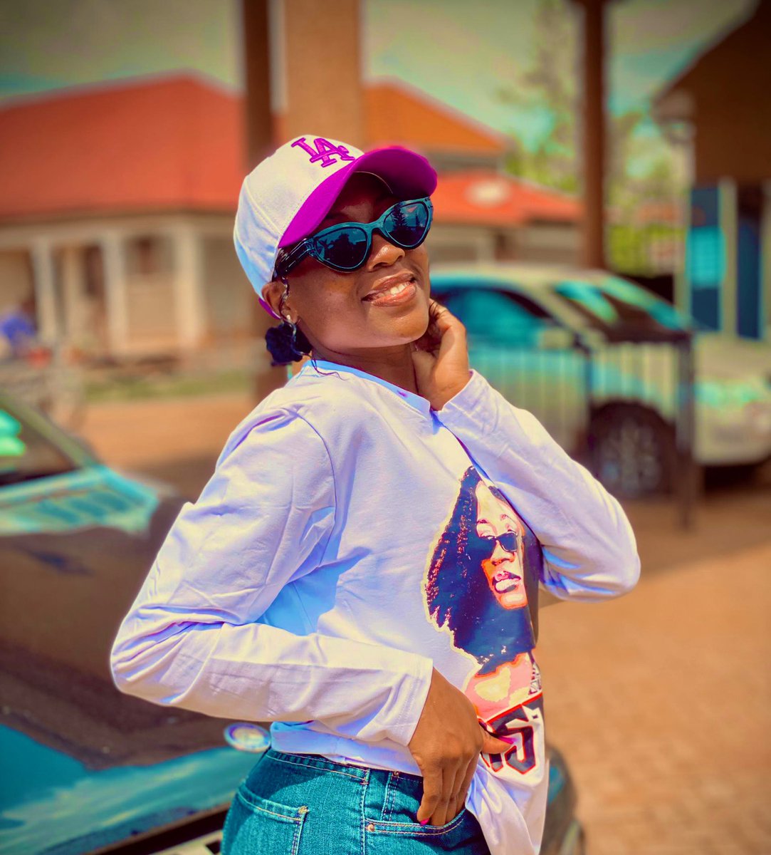 HAPPY MOTHER’S DAY to ME &amp; every mom out there!Thank you for braving up and loving it that way &amp; making strides in the direction that will keep them protected,loved and natured.I see you &amp; i send lots of love and hugs 🥰