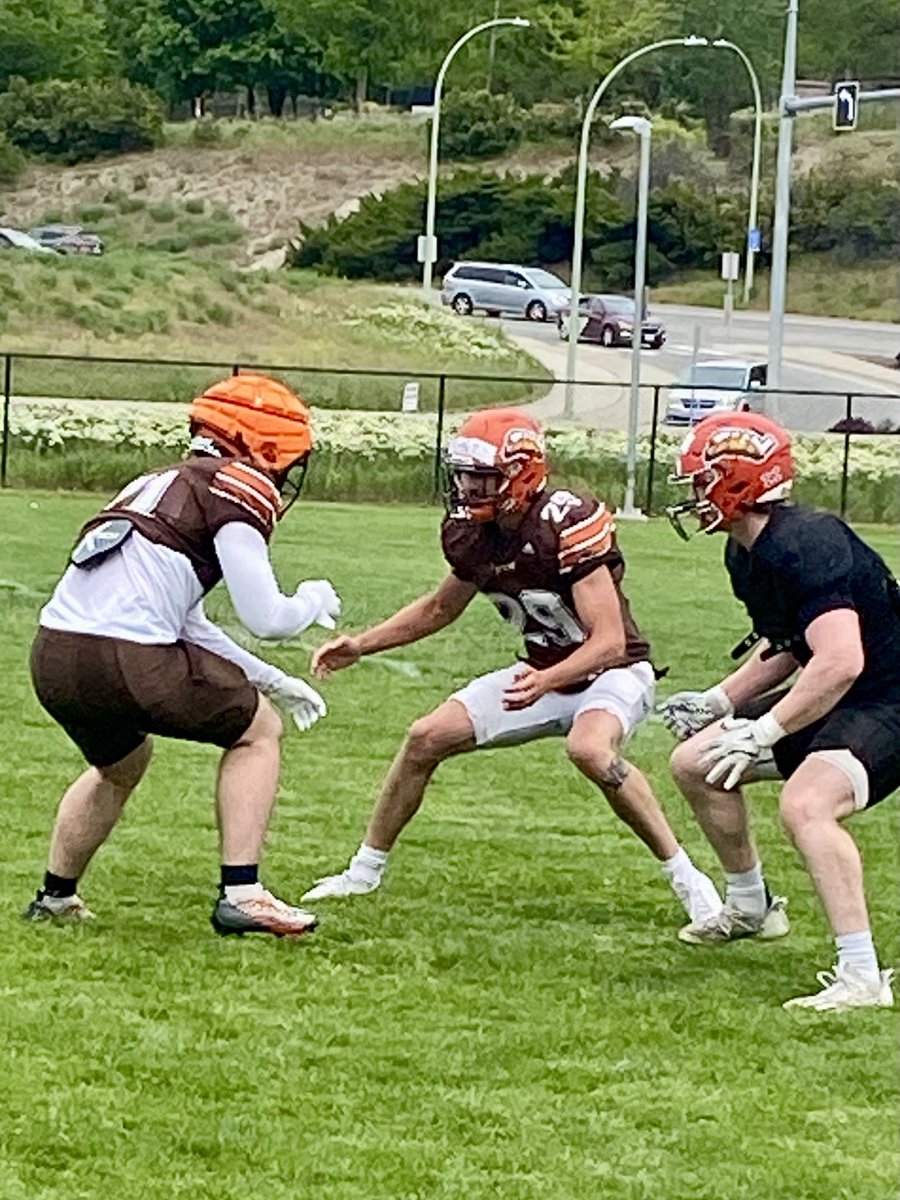 dirtman (@dirtman60) on Twitter photo Camp Town. <a href="/okanagan_sun/">Okanagan Sun</a> <a href="/BCFC_Media/">BCFootballConference</a> . #kelowna . Sunday noon scrimmage at Apple Bowl. Great BBQ by donation. Bring Mom along. Camp Town. <a href="/okanagan_sun/">Okanagan Sun</a> <a href="/BCFC_Media/">BCFootballConference</a> . #kelowna . Sunday noon scrimmage at Apple Bowl. Great BBQ by donation. Bring Mom along.