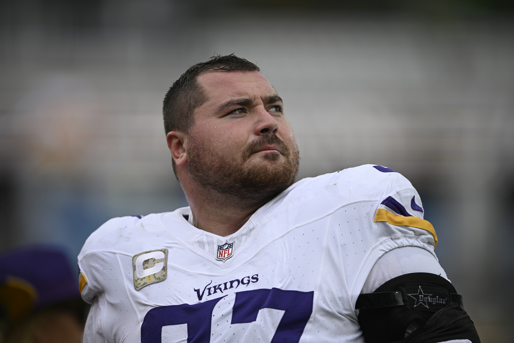 Pro Football Hall of Fame Ambassador (@pfhofambassador) on Twitter photo Harrison Phillips, <a href="/Vikings/">Minnesota Vikings</a> DT - Has recorded 207 total tackles over the last 3 seasons - the most tackles by a Vikings interior DL in 3 consecutive seasons this century. (Per PFR) #SKOL #Vikings #Minnesota #NFL #NFLDraft #NFLDraft2025 #NFLNews Harrison Phillips, <a href="/Vikings/">Minnesota Vikings</a> DT - Has recorded 207 total tackles over the last 3 seasons - the most tackles by a Vikings interior DL in 3 consecutive seasons this century. (Per PFR) #SKOL #Vikings #Minnesota #NFL #NFLDraft #NFLDraft2025 #NFLNews