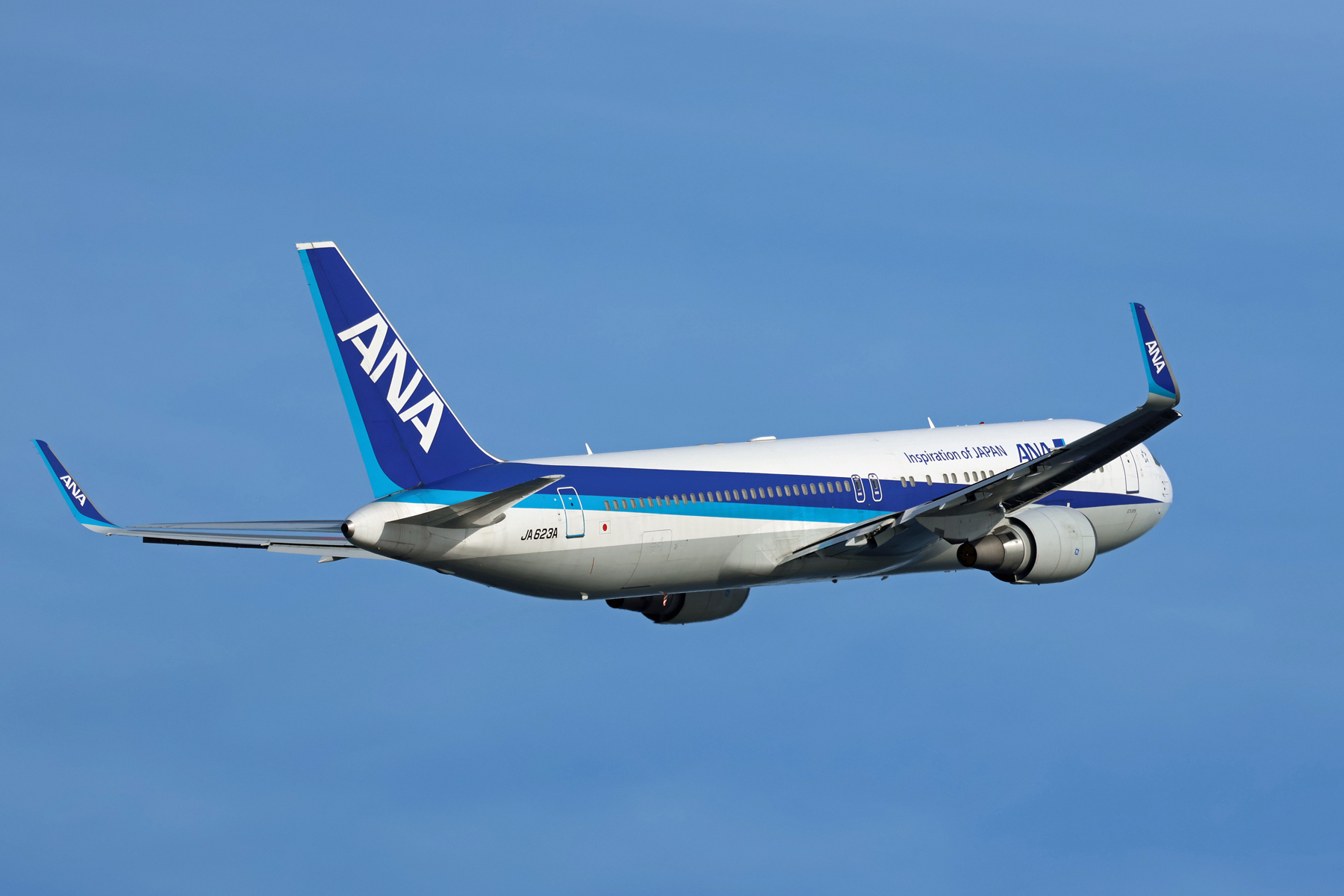 ANA Boeing 767BCFネクタイピン JA8286 Amazon.co.jp: ANA B787 JA805A ボーイング ネクタイピン
