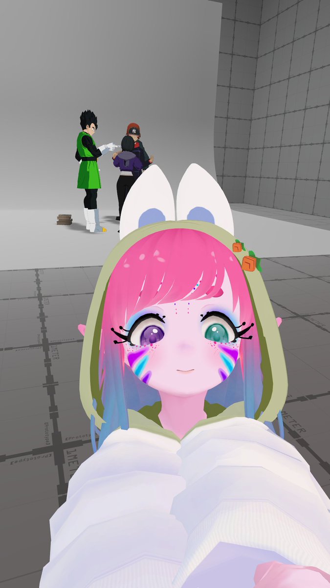 Hola, mucho gusto bienvenido a la casa de los sustos 🗣️

Aprovechando las polémicas recientes, no pelien y consuman vtubers chiquitos insanos como yo y mis amigos 🤯
#vtuber