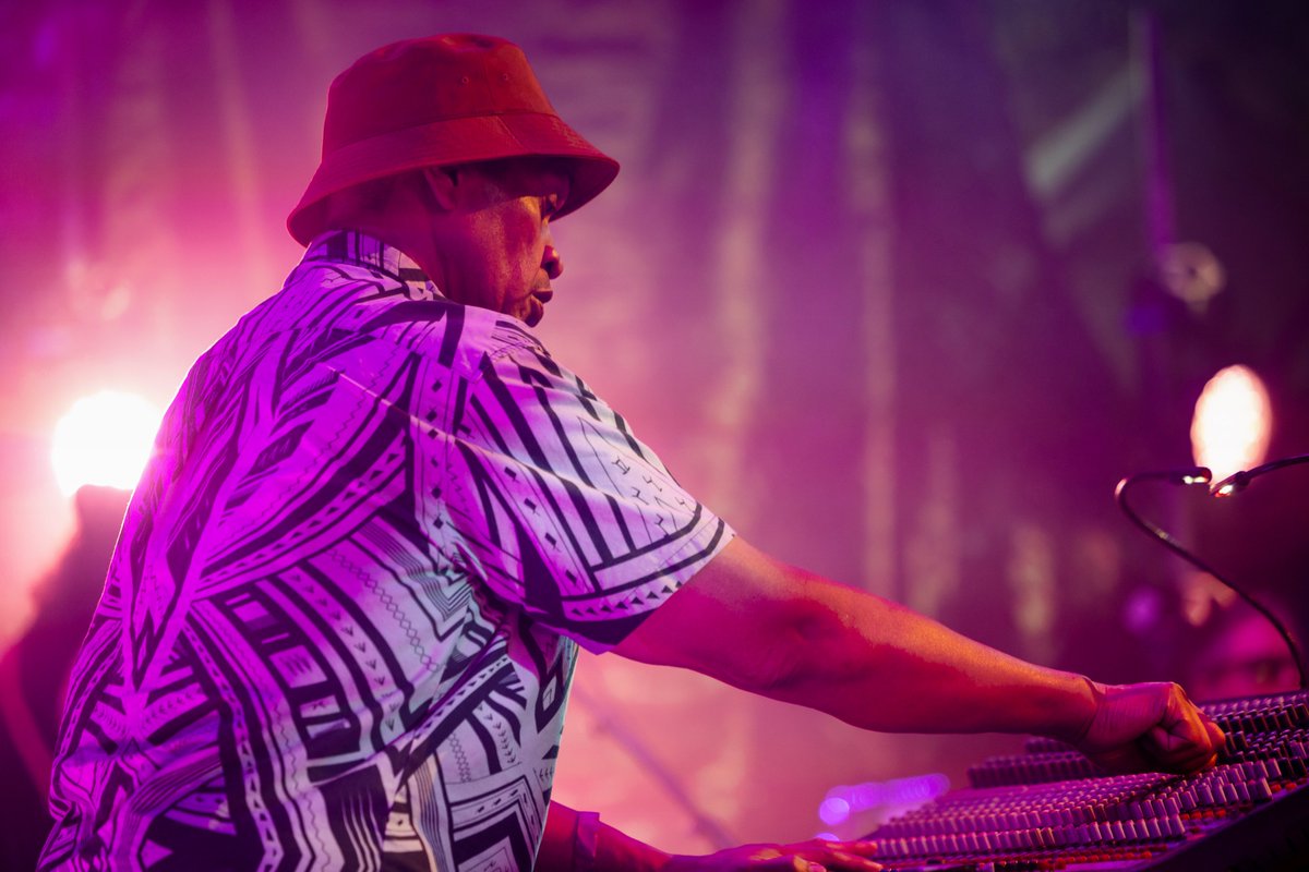 Fat Freddys Drop (@fatfreddysdrop1) on Twitter photo DJ MU is back running tings on Roots & Culture today, with a special Mother’s Day selection for all our wahine toa. Respect & Aroha. Tune in <a href="/RadioActivefm/">RadioActive.FM 📻</a> 4-7pm NZST. Malo. 📻 🎧 DJ MU is back running tings on Roots & Culture today, with a special Mother’s Day selection for all our wahine toa. Respect & Aroha. Tune in <a href="/RadioActivefm/">RadioActive.FM 📻</a> 4-7pm NZST. Malo. 📻 🎧