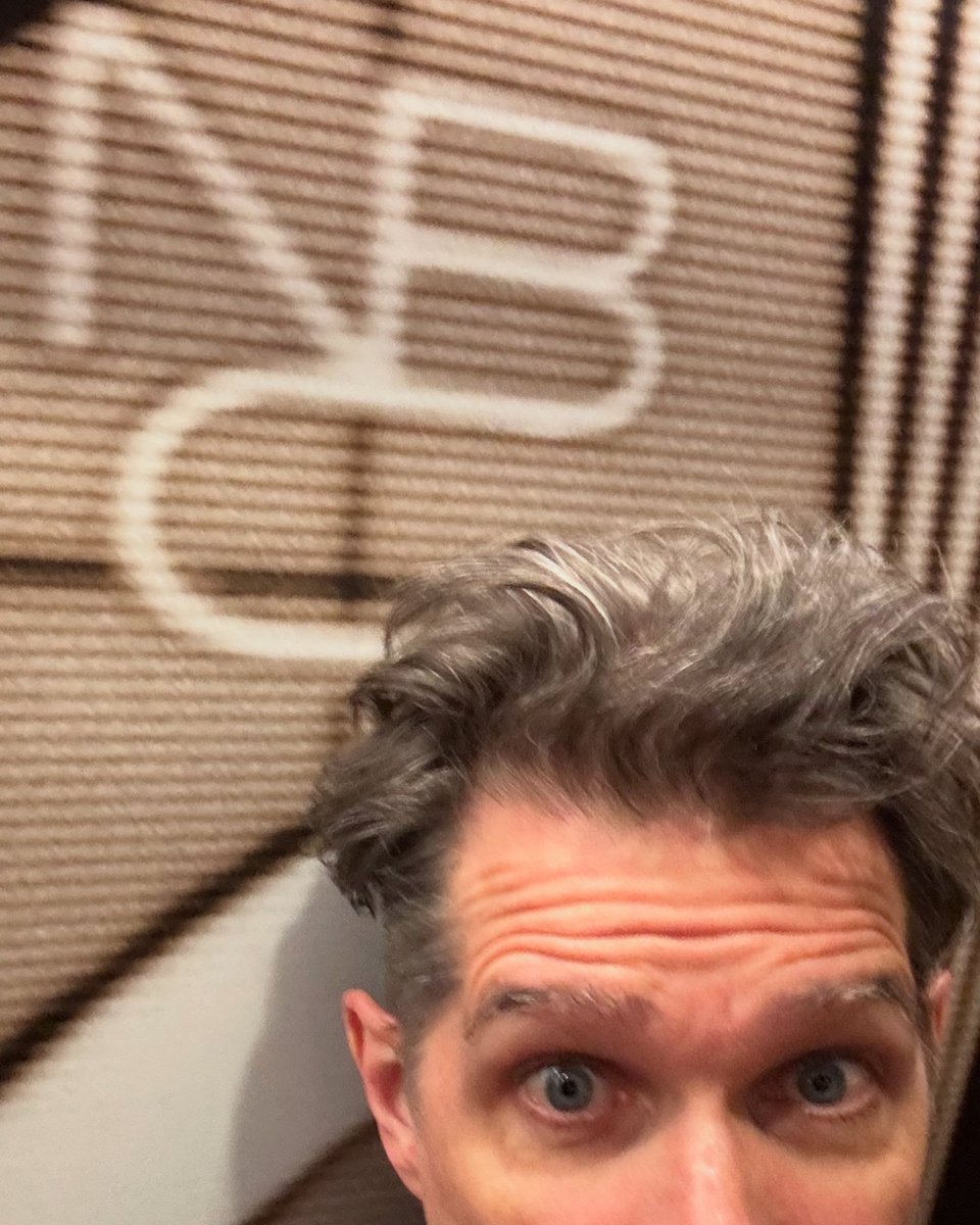 Joe_Amodio's tweet image. Noooo. It’s my last @nbcsnl episode of historic season 50. (@allysonsvoice does the final episode next week).  #laughs #a11i #audiodescription @descriptivevideo #happymothersday❤️