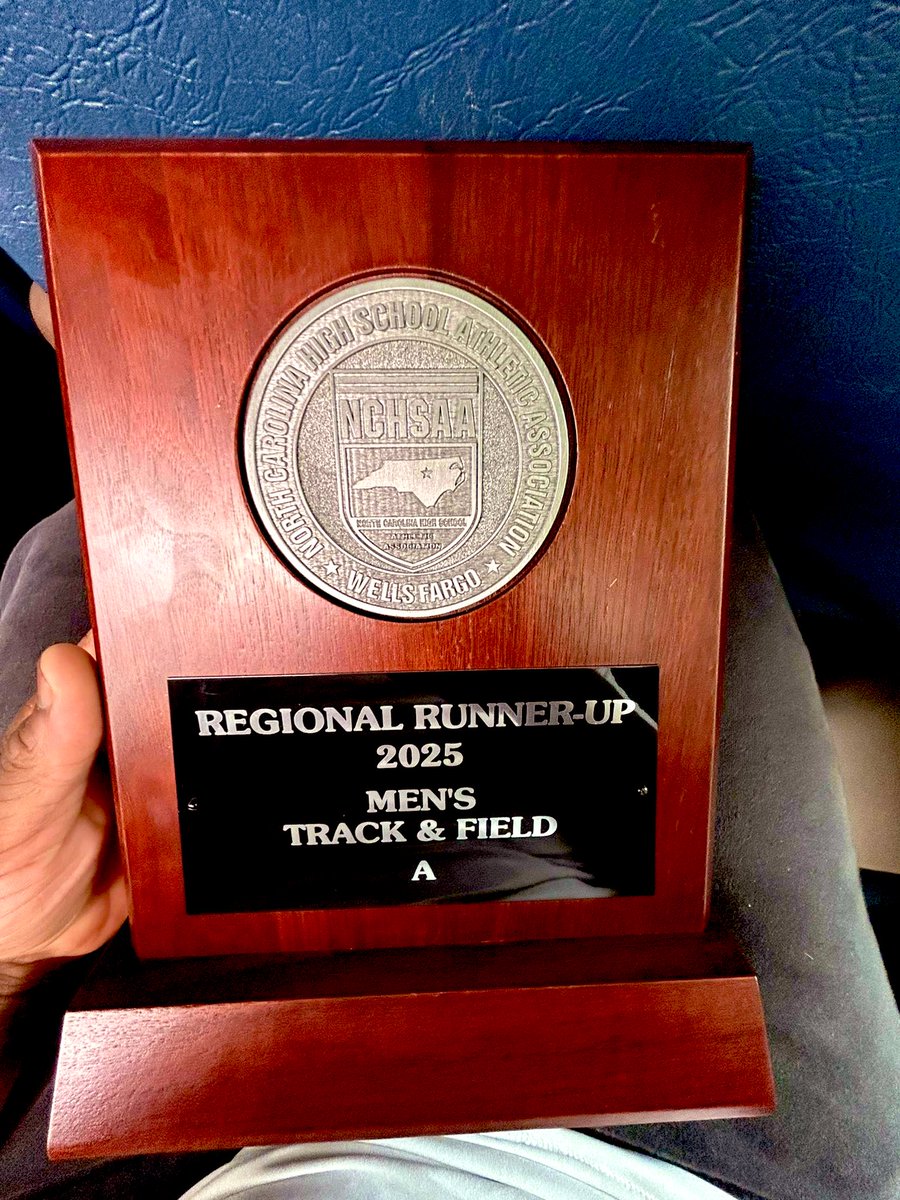 States up Next!! #longjump
<a href="/TiZZZZZiE/">Tilyn Monk</a> 
<a href="/Devin_jones54/">Devin Jones</a>