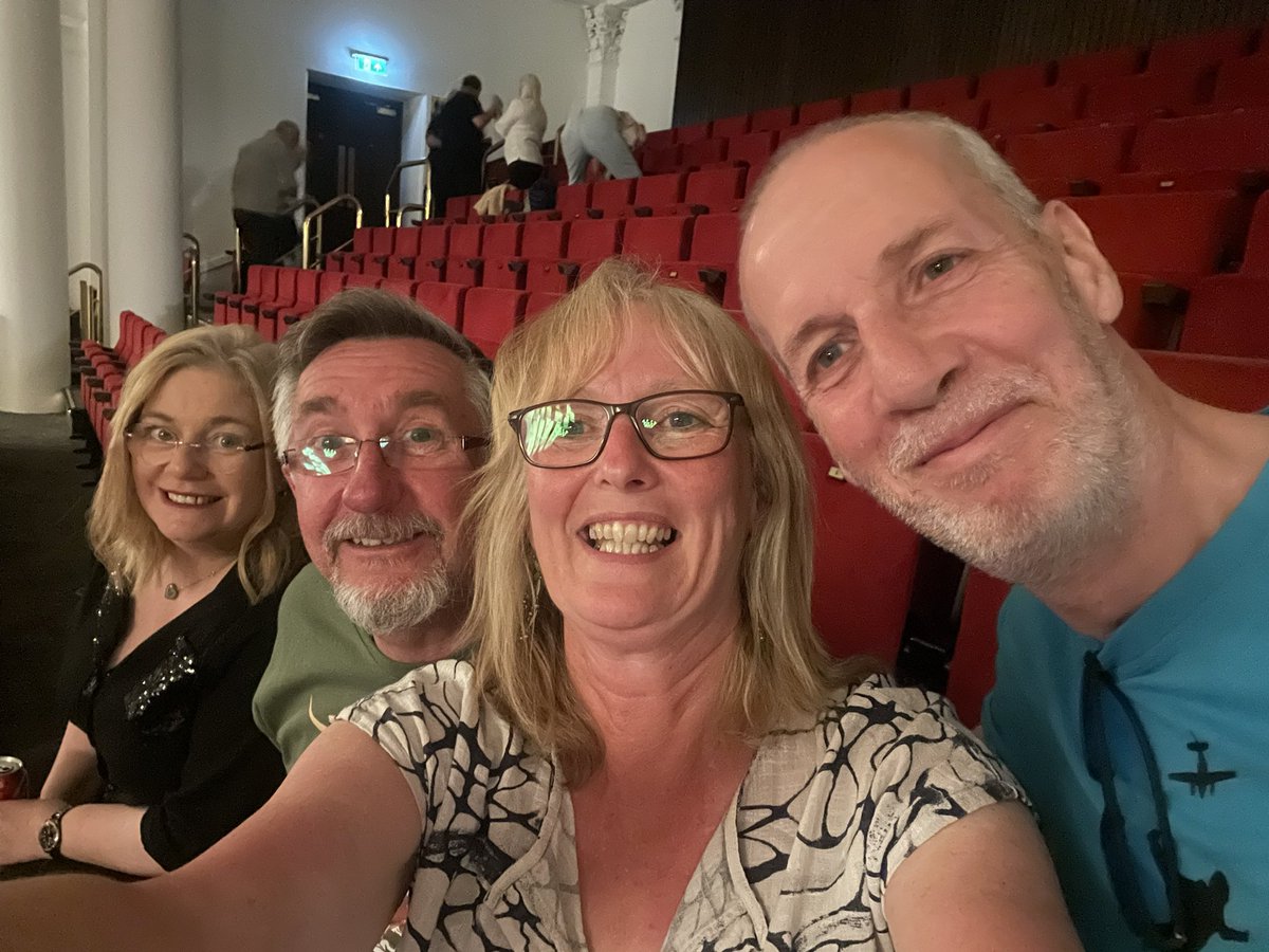 Paisley night out to see Right Down the Line at the city hall. Excellent!