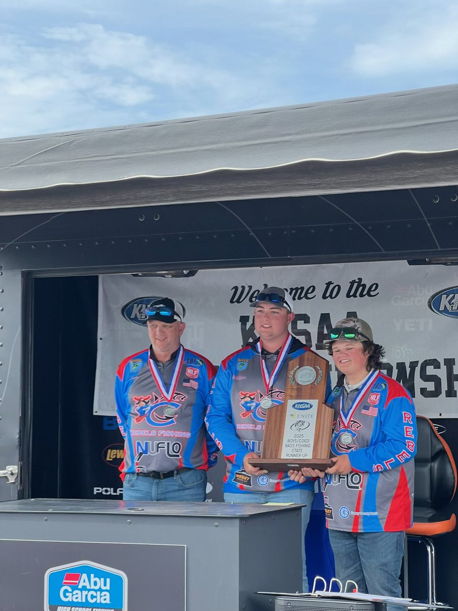 barrydlee1's tweet image. 2025 KHSAA State Runner-up!!! 🎣 🏆  Please join @CaseyCoSchools as we congratulate and present juniors Eli Childers and Landon Pierce as your 2025 KHSAA Boys Bass Fishing State Runner-Up.  Congratulations to fishing coach Shawn Pierce.  🎣 🏆