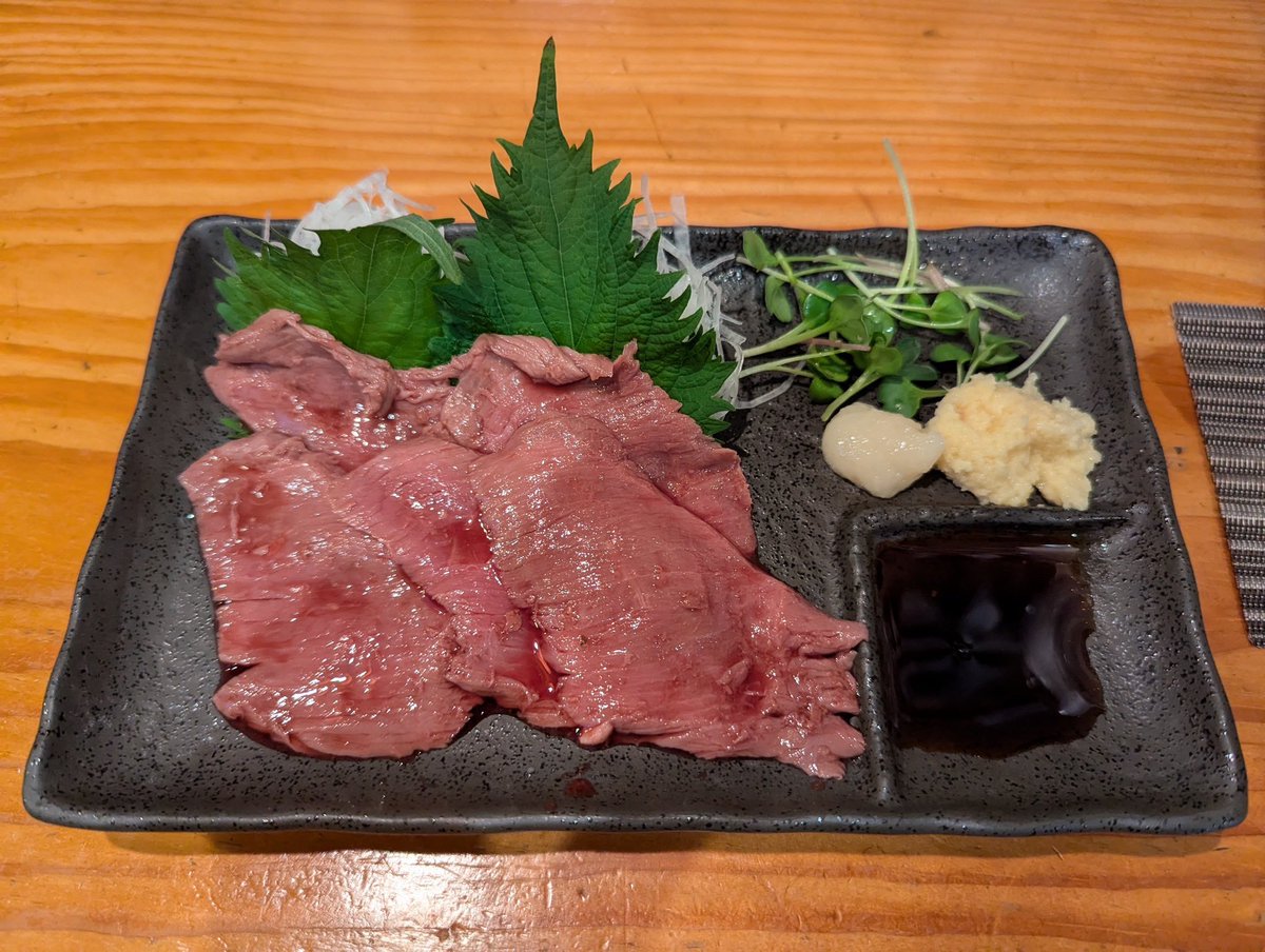 kaoboooooooo's tweet image. 高山旅の目的のひとつ
「山の幸 うり坊屋」でジビエを堪能
ジビエマニアの知り合いに
ここが一番旨いと聞いて、
来たくて堪らなかった
望みが実現で感無量。
熊鍋 鹿カルパッチョ 猪熊鹿の串物
松葉サワー
全部旨かった
絶対また来よう
#良いな高山