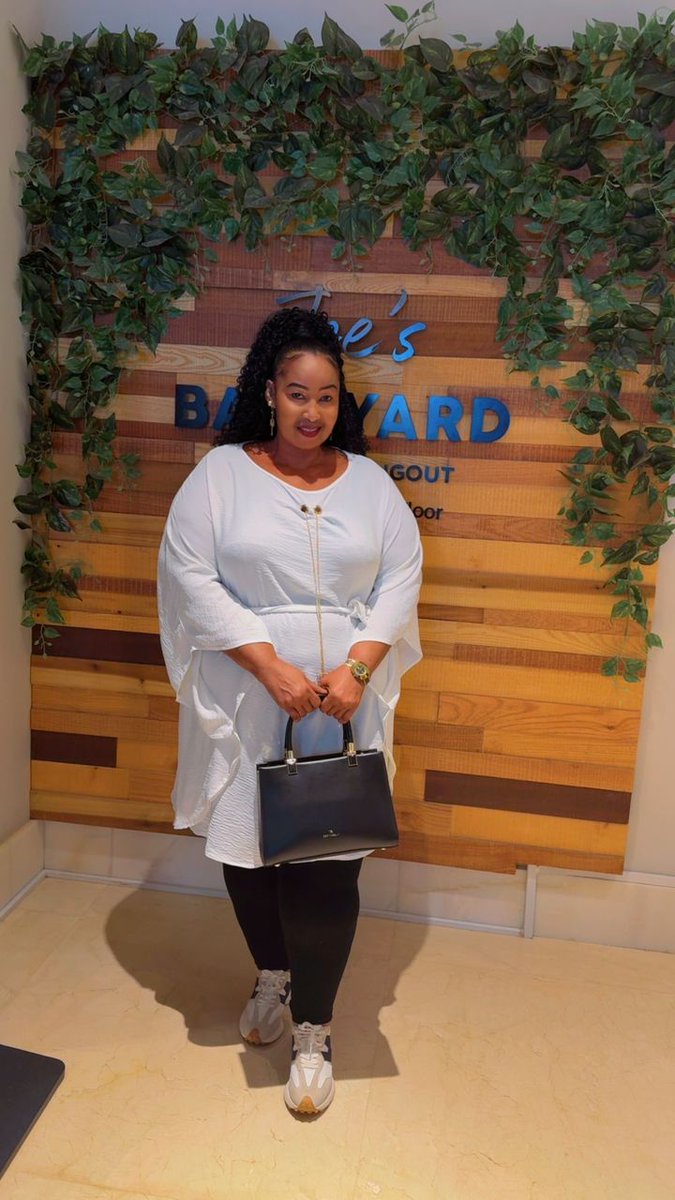 Hello Dears ♥️ Kitu chochote kisikufanye uache kumwabudu Mungu acha chochote anacho hitaji Mungu uache kwaajili yake ili uweze kumwabudu utaishi maisha ya Amani yenye Utulivu na Baraka Nyingi IWE SIKU NJEMA KWAKO MUNGU AKULINDE NAWAPENDA WOTE 🤗🥰♥️