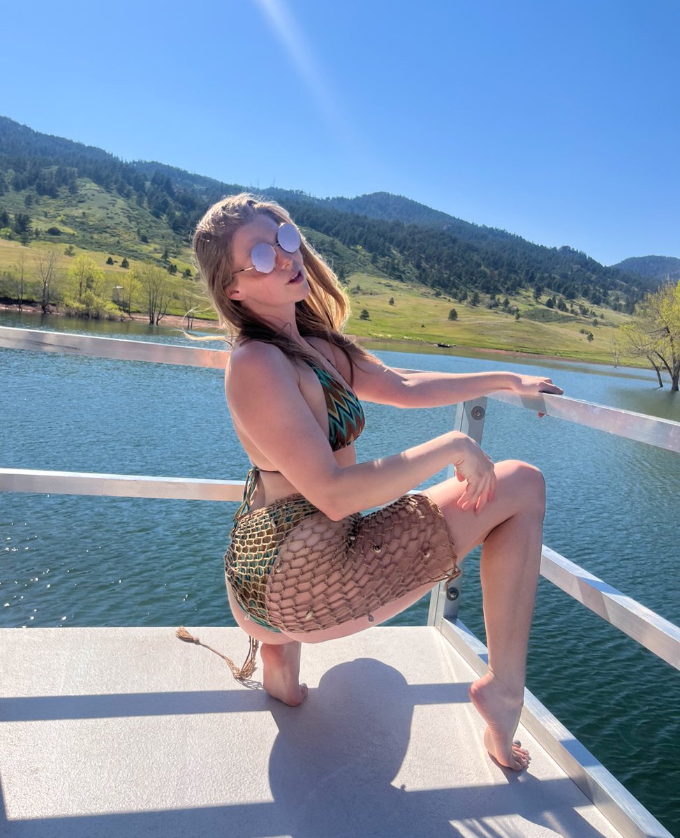 trippykittty's tweet photo. boating and views ⛰️🌊 https://t.co/ijppKMjJRd