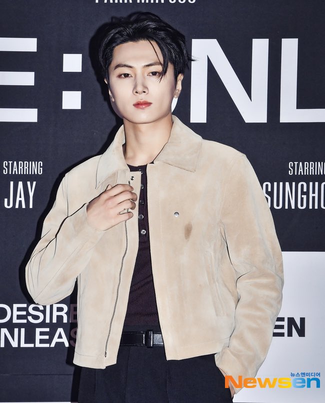 [PHOTO] 250511

JAY at the ‘DESIRE Concept Cinema’ Premiere Event | Press Photo (1)

<a href="/ENHYPEN_members/">ENHYPEN</a> <a href="/ENHYPEN/">ENHYPEN OFFICIAL</a> #ENHYPEN #엔하이픈 #DESIRE_UNLEASH #JAY #제이