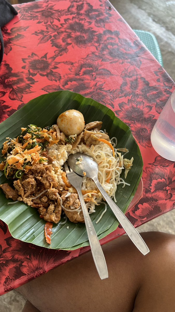 apadgata's tweet photo. Siasat minggu pagi tanpa agenda luar kota 🤝🏻 https://t.co/X92WWD1zGi