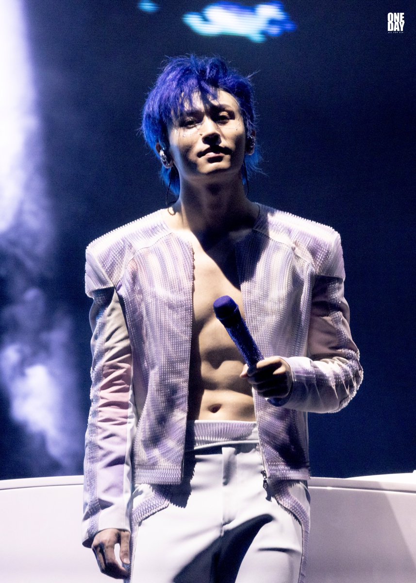 Oneday511's tweet photo. 100525 HK// Scavenger concert

2p

#zhangzhehan 
#张哲瀚
#therealzhangzhehan https://t.co/pcp9OoNF7F