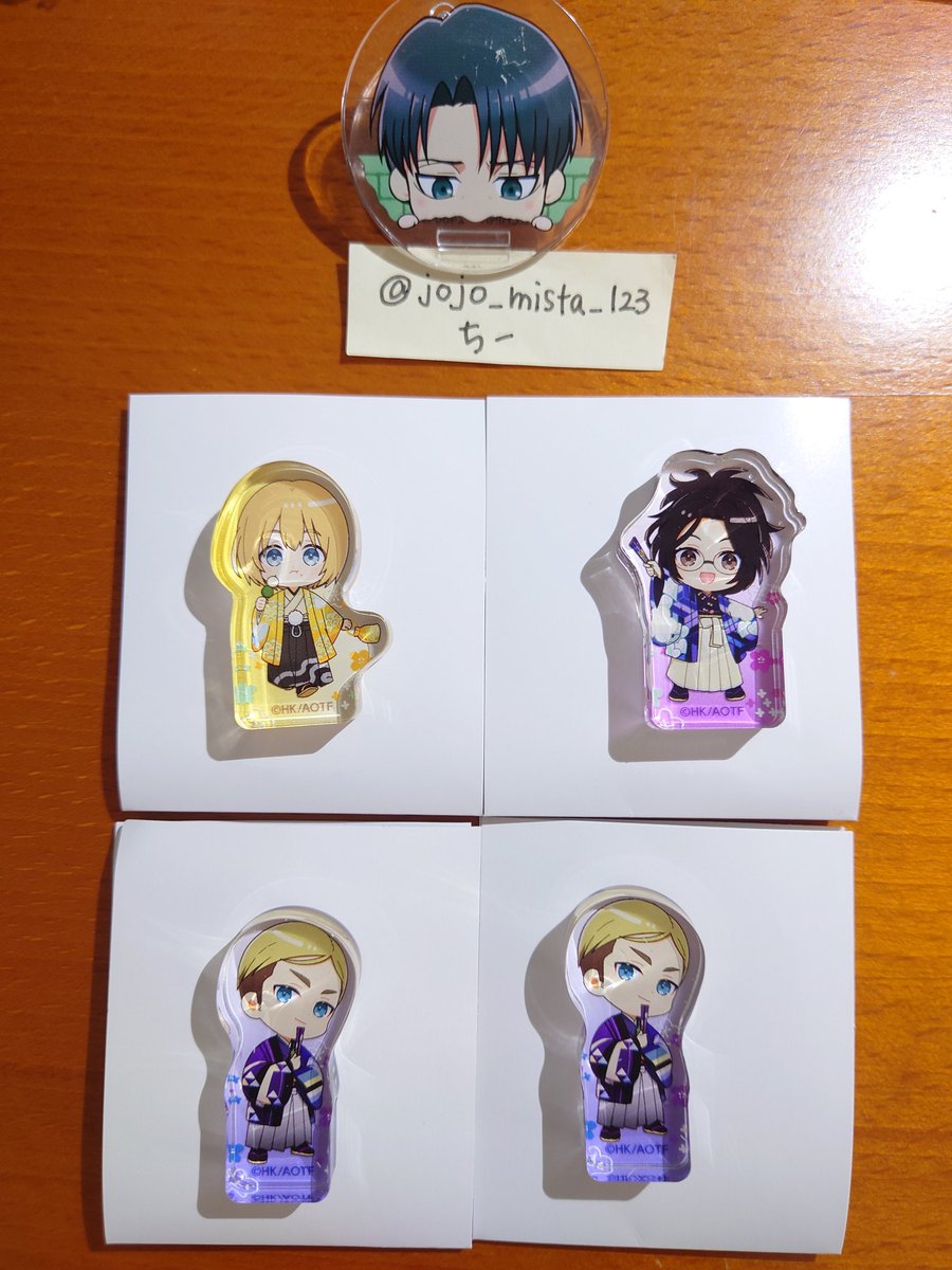 jojo_mista_123's tweet photo. 【進撃の巨人　交換/譲渡】
VASARA×進撃の巨人
　ダイカットアクブロ/特典

《譲》
アルミン/ハンジ/エルヴィン

《求》
リヴァイ
ミカサ（友人分）
定価＋送料

アクブロはリヴァイと同時のみミカサも求めております
どうぞよろしくお願い致します🍀 https://t.co/OWlkpTOhEb