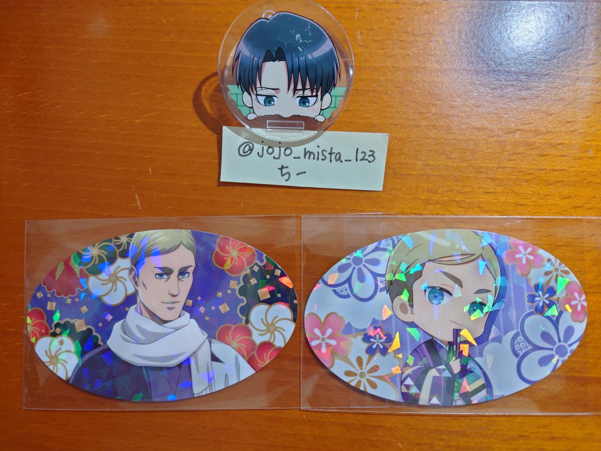 jojo_mista_123's tweet photo. 【進撃の巨人　交換/譲渡】
VASARA×進撃の巨人
　ダイカットアクブロ/特典

《譲》
アルミン/ハンジ/エルヴィン

《求》
リヴァイ
ミカサ（友人分）
定価＋送料

アクブロはリヴァイと同時のみミカサも求めております
どうぞよろしくお願い致します🍀 https://t.co/OWlkpTOhEb