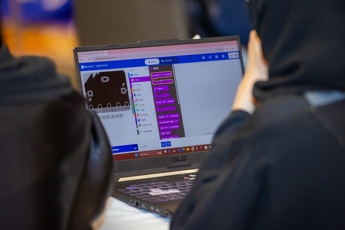 medvation's tweet photo. شارك المشاركون في ورشة “صناعة الموسيقى بالذكاء الاصطناعي” باستخدام Microbit ضمن فعاليات #SAAIforKids المقدمة من Medvation بالتعاون مع جامعة #KAUST 
تعلموا كيفية برمجة الألحان واستكشاف الحساسات لتحويل الأفكار إلى أنغام تفاعلية!
#Medvation #الذكاء_الاصطناعي #كاوست https://t.co/a4qsJ9yb4X