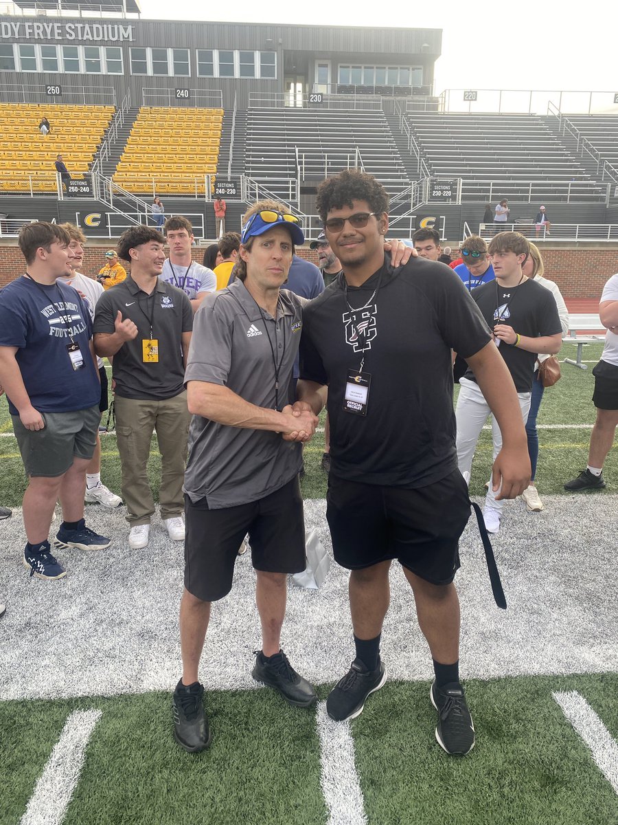 Miles Hayward (@mileshayward55) on Twitter photo Had a great time at <a href="/CentreFootball/">Centre College Football</a> spring game
<a href="/Jhawks9/">Jonathan Hawks</a> <a href="/justinadekoya/">jadekoya</a> <a href="/CoachDuncan39/">Coach Duncan</a> <a href="/CoachBlack_4/">Coach Black</a> Had a great time at <a href="/CentreFootball/">Centre College Football</a> spring game
<a href="/Jhawks9/">Jonathan Hawks</a> <a href="/justinadekoya/">jadekoya</a> <a href="/CoachDuncan39/">Coach Duncan</a> <a href="/CoachBlack_4/">Coach Black</a>
