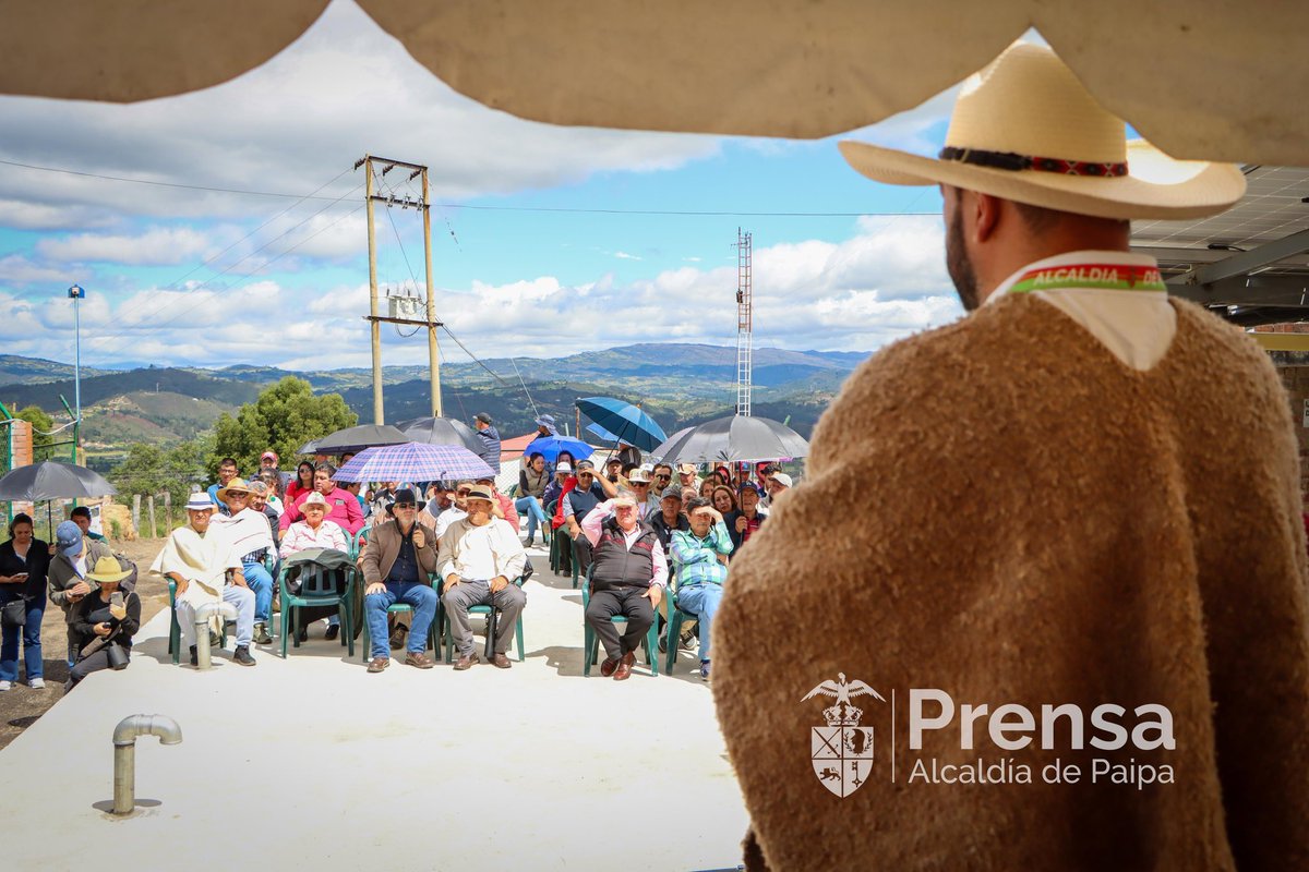 🚰 ¡Nuevo tanque de almacenamiento para el Acueducto Regional de Peña Negra! 💧

Después de 12 años de espera y muchas solicitudes por parte de la comunidad, esta obra es una realidad. Nuestro alcalde, el arquitecto <a href="/grcamachob/">Germán R Camacho</a>