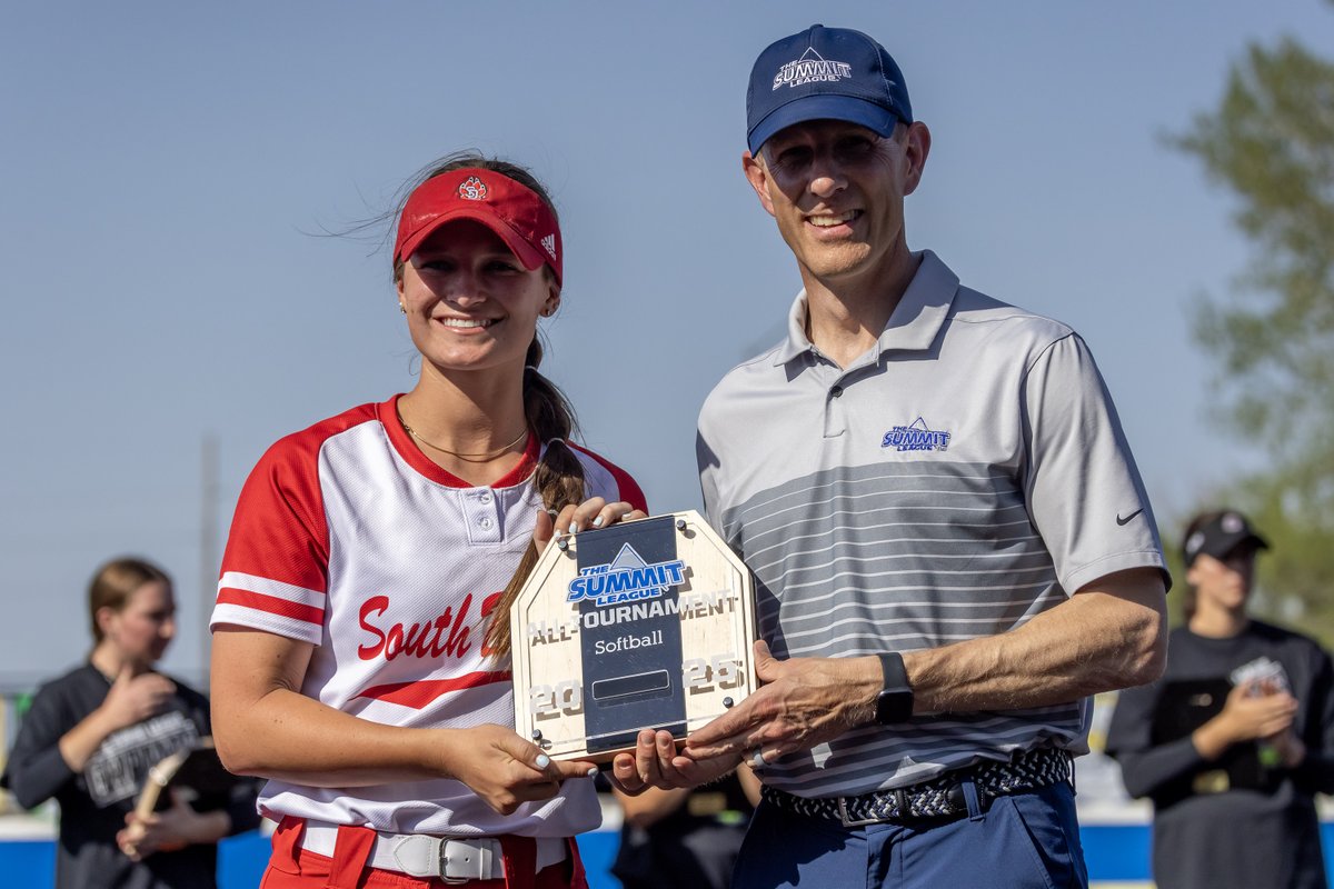 South Dakota Softball tweet media
