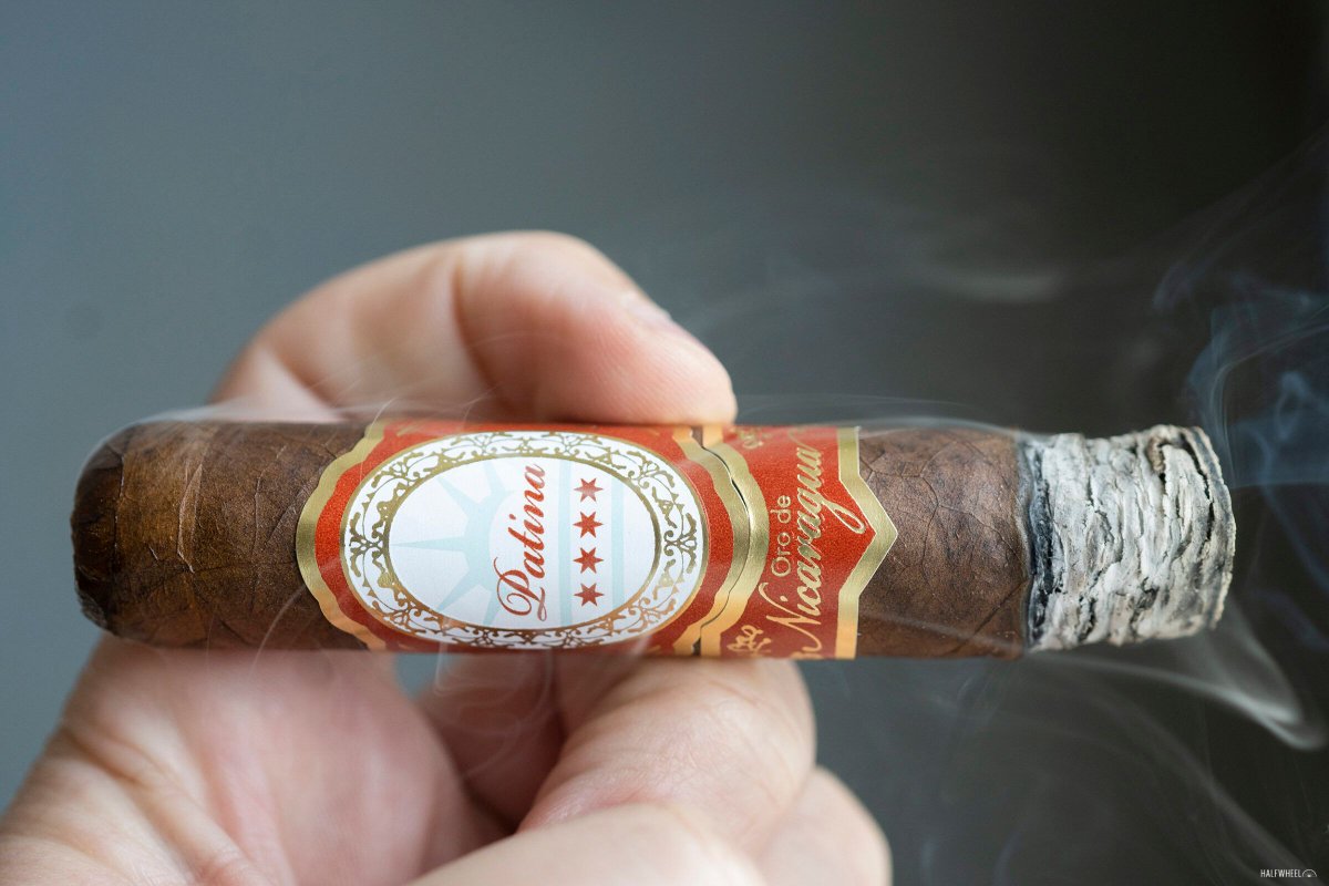 Patina Oro de Nicaragua Petite Robusto #cigars halfwheel.com/patina-oro-de-…