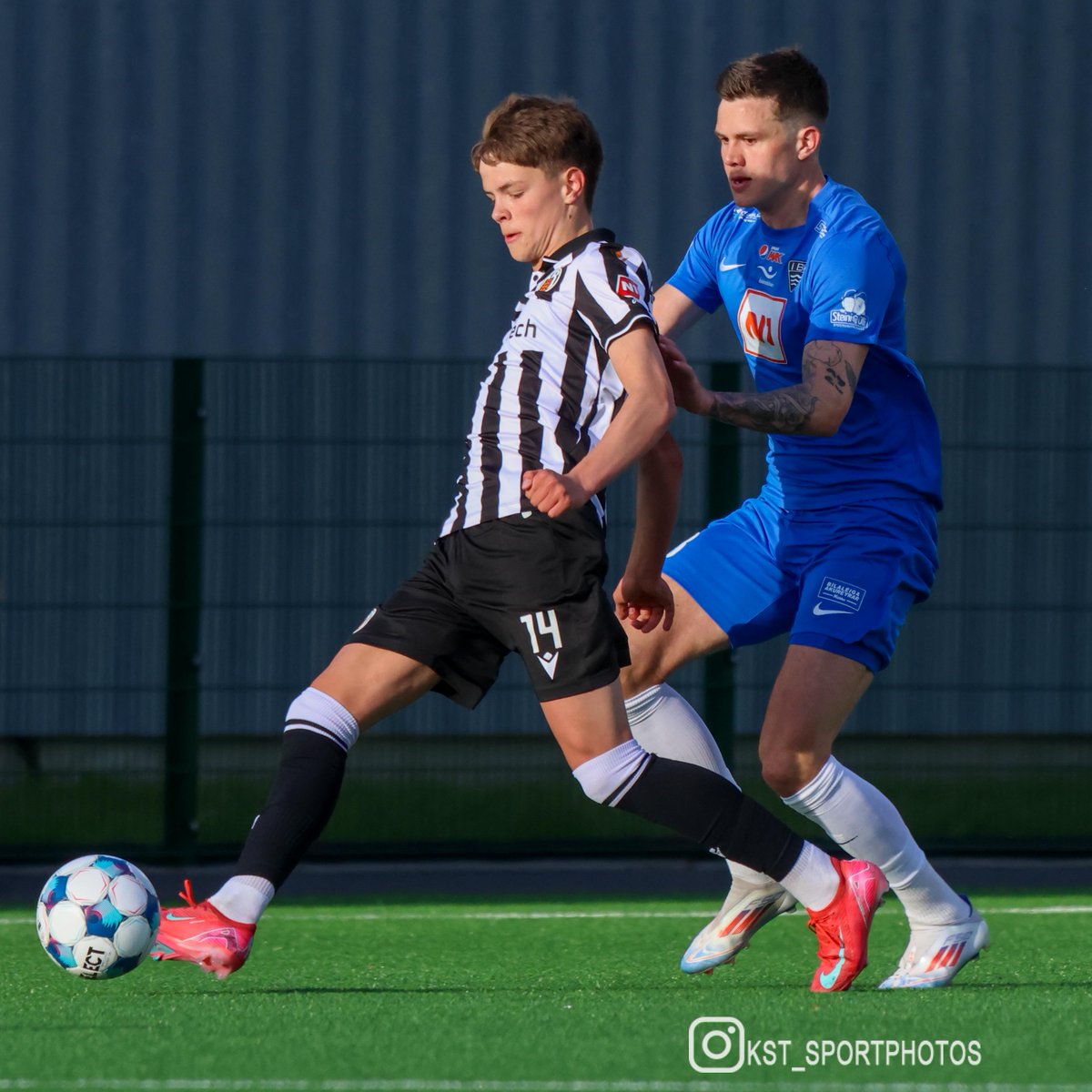 Myndir úr leik KR og ÍBV í Bestu Deild KK 2025 

flic.kr/s/aHBqjCdGba 

<a href="/KRreykjavik/">KR Reykjavik FC</a> <a href="/IBVsport/">ÍBV Vestmannaeyjar</a> <a href="/bestadeildin/">Besta deildin</a>