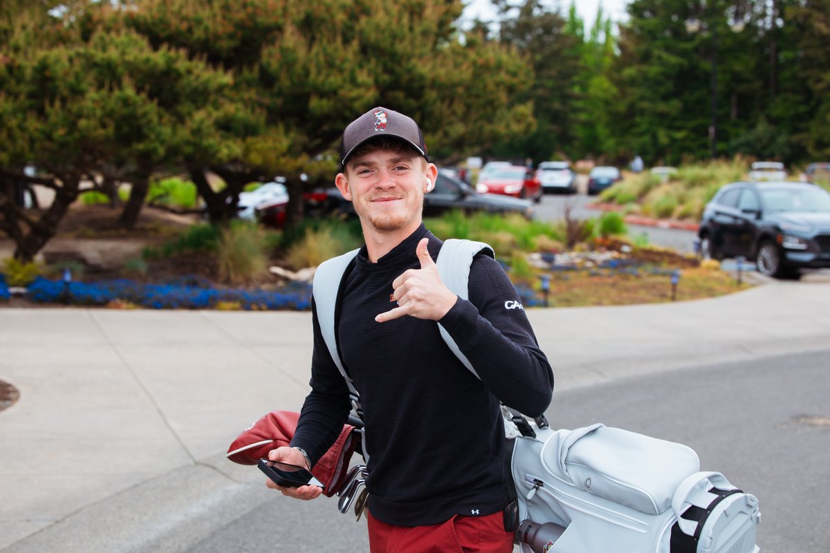 Walking the same fairways as the pros. Legendary views at Chambers Bay! 🔥⛳

#ElonGolf #PhoenixRising