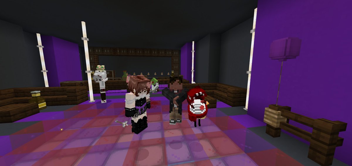 Allyneuer's tweet photo. BailΓ£o em Avaloria #avsmp https://t.co/agjRSsEB9b