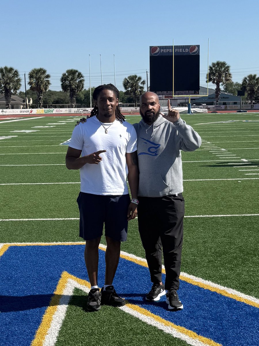 kobe burgess (@kobeburgess2) on Twitter photo After a Great visit & Great hospitality im Blessed to receive an offer from Texas A&M Kingsville!! <a href="/Keith_Scott05/">KsRecruitingTalk</a> <a href="/CoachBisch/">Jamison "Juice" Bisch</a> <a href="/coachscottparr8/">Scott Parr</a> After a Great visit & Great hospitality im Blessed to receive an offer from Texas A&M Kingsville!! <a href="/Keith_Scott05/">KsRecruitingTalk</a> <a href="/CoachBisch/">Jamison "Juice" Bisch</a> <a href="/coachscottparr8/">Scott Parr</a>