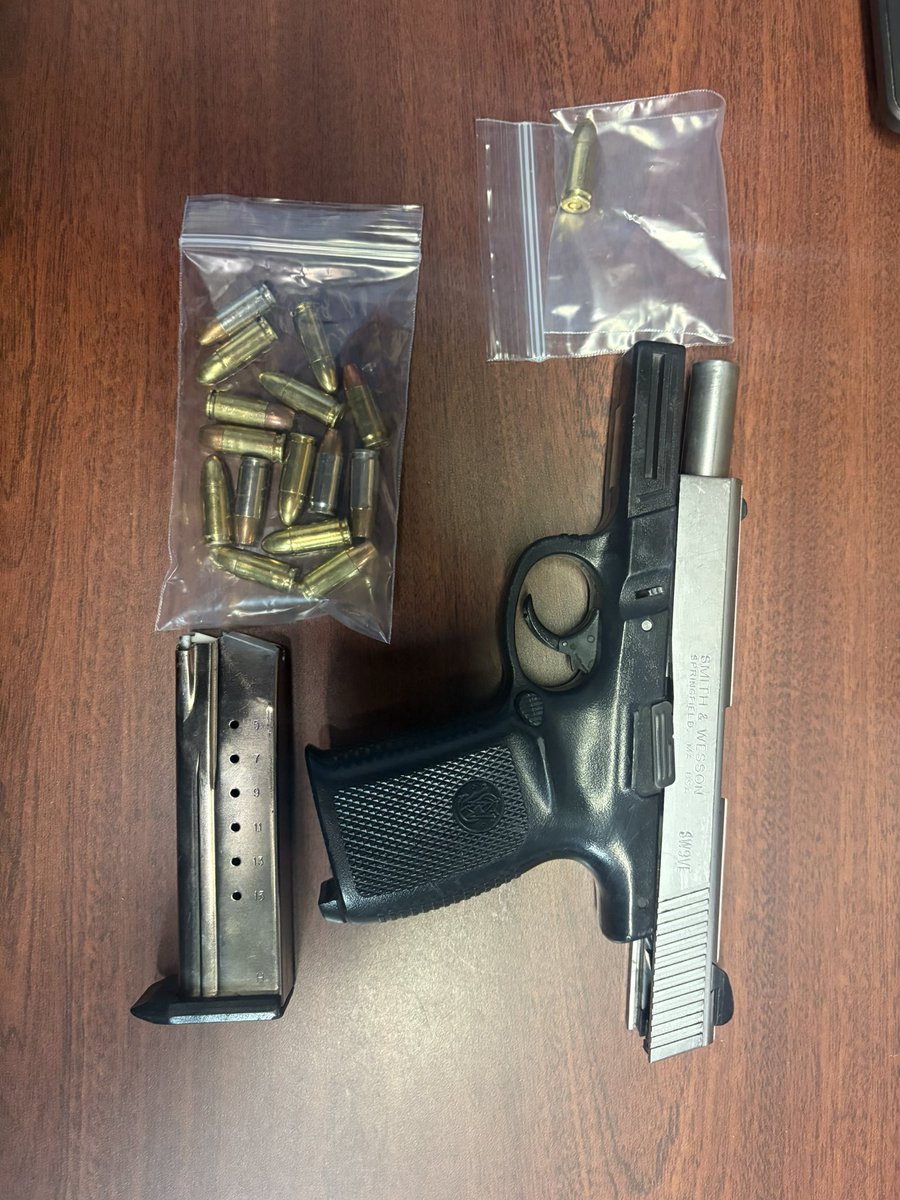 NYPDPSA7's tweet image. PO Weck and SGT Paulino from our Neighborhood Safety Team did a great job today, observing an individual with a firearm in his waistband and safely recovering a loaded 9mm pistol. Outstanding work keeping our community safe!