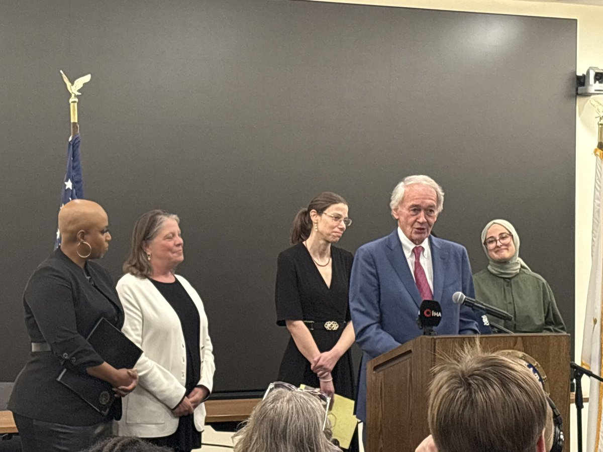 Join us Tuesday at 10 AM as we chat with <a href="/EdMarkey/">Ed Markey</a> a few days off of he and <a href="/RepPressley/">Congresswoman Ayanna Pressley</a> advocacy to bring RÜMEYSA ÖZTÜRK HOME!!!