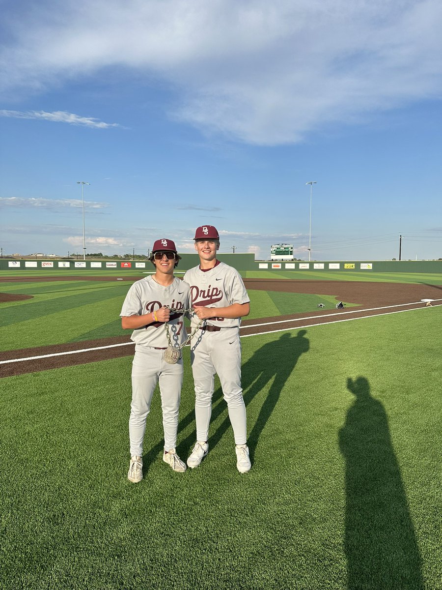 Tigers advance! On to Round 3! Push the Rock Players of the game! <a href="/BlakeCox_25/">Blake Cox</a> with CG 3 hitter 0 ER! <a href="/CADESANDER98157/">Cade Sanders</a> with the huge bases clearing 2B! Tigers added 2 💣 as well! #PTR