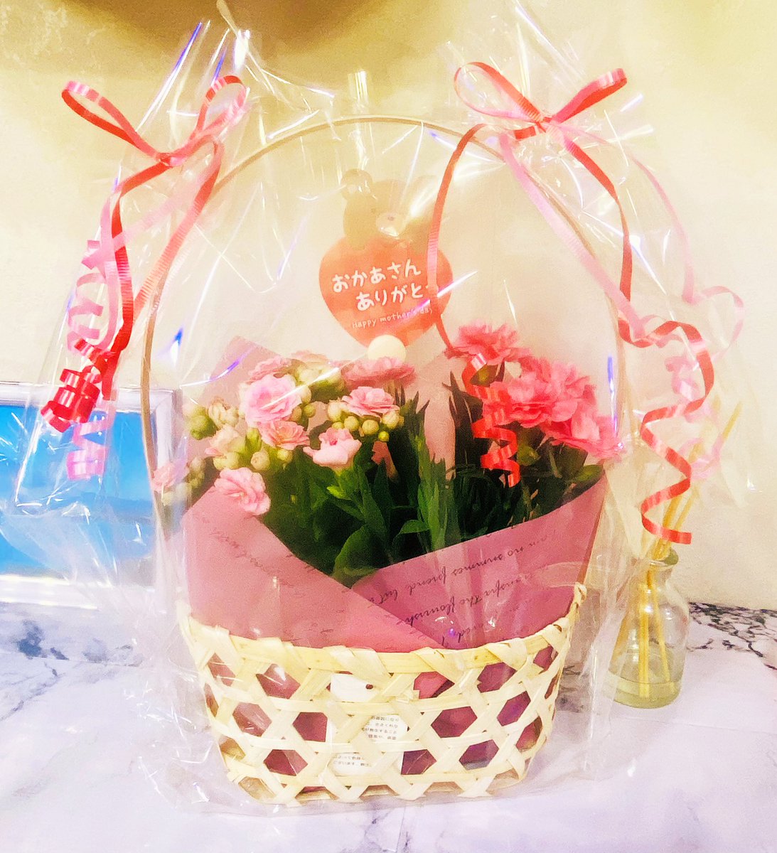 おはようございます💫

母の日ですねっ🥰❣️

産んでくれ苦労しながら
育ててくれた母に感謝 💐

母なる大地 地球に
あらゆる生命に感謝🌍

本質である靈存在の
源に感謝🪐☀️🌎💫

繋がり全てに感謝🥰🙏

みんなあいの存在🫶

～あいのひかり～
youtu.be/8r7nXZ9tnAg?si…