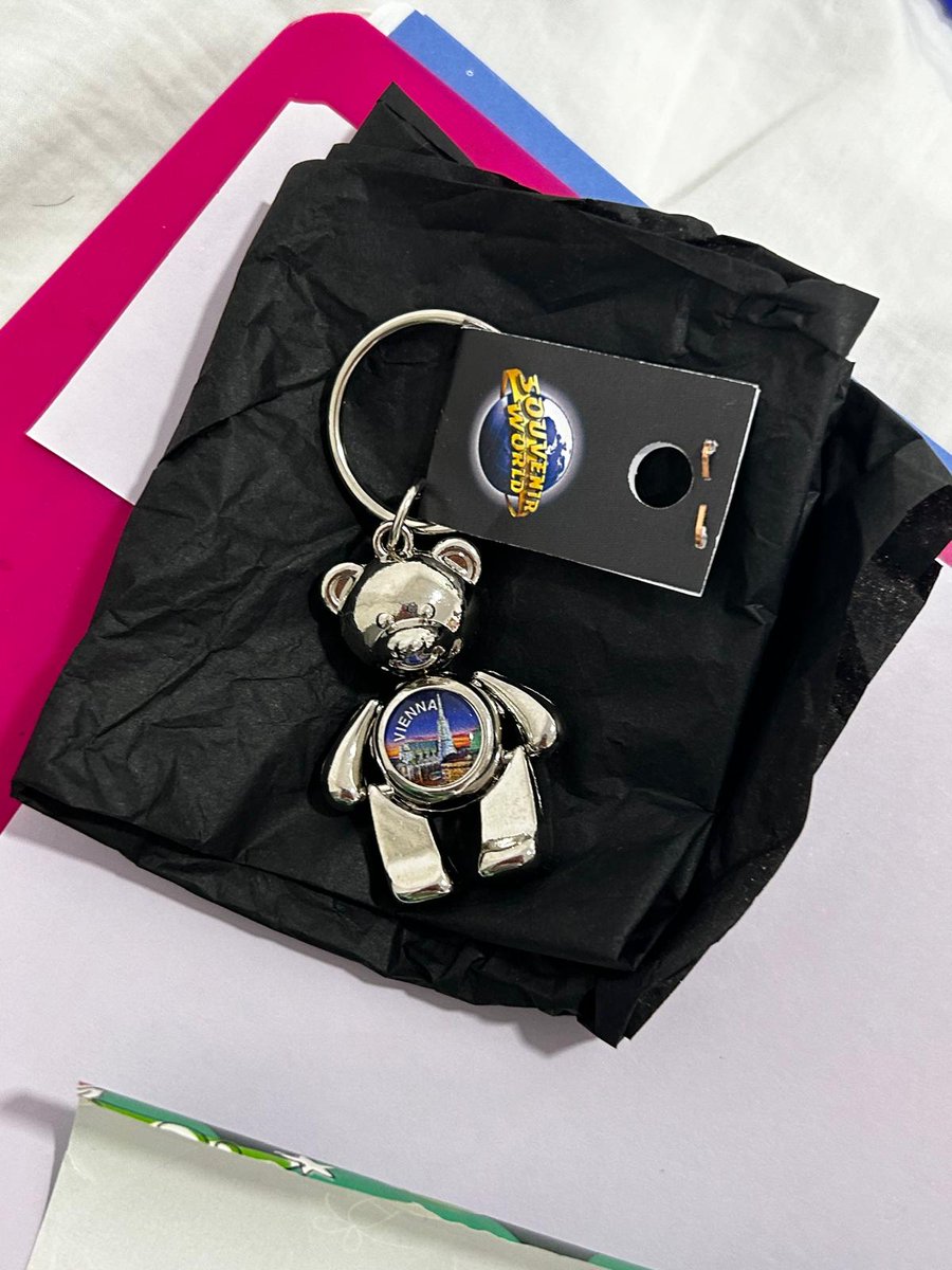 Yama (@yamag0d) on Twitter photo Estoy sin palabras, nunca crei que tendria la fortuna de haberte conocido y que nuestra amistad significara tanto para ti, Este regalo es algo mas que material son muchos sentimientos en cada regalo que no puedo expresarme
Gracias por este regalo๐ฅนโค๏ธ <a href="/yan_susana/">Suzzy๐ฐ๐ช</a> SOS LA MEJOR BF๐ญ Estoy sin palabras, nunca crei que tendria la fortuna de haberte conocido y que nuestra amistad significara tanto para ti, Este regalo es algo mas que material son muchos sentimientos en cada regalo que no puedo expresarme
Gracias por este regalo๐ฅนโค๏ธ <a href="/yan_susana/">Suzzy๐ฐ๐ช</a> SOS LA MEJOR BF๐ญ